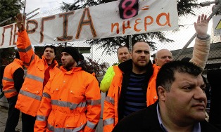 polizeieinsatz gegen streikende ubahnarbeiter athen420130125074007