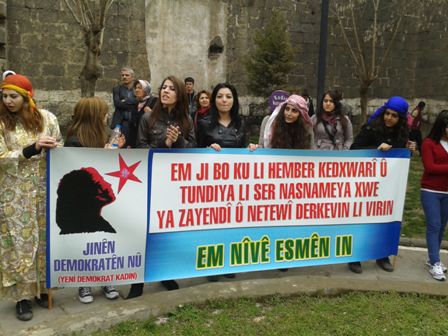 amedde coskulu kadin mitingi